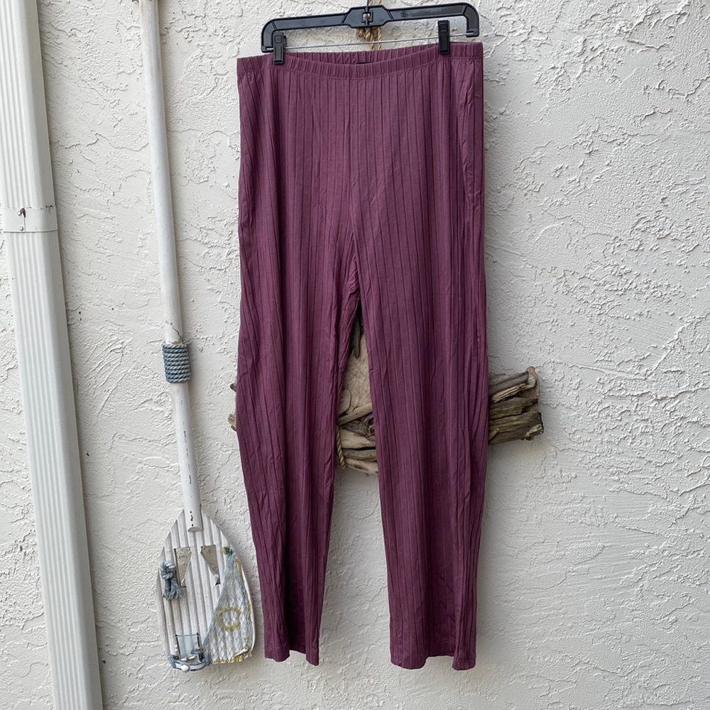Eileen fisher large pull on pant. Dusty rose rib knit
